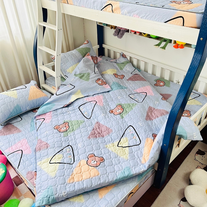 91家纺网 家纺一手货源 找家纺 小虾米 2023新款全棉卡通上下床夹棉系列被套 淘气熊