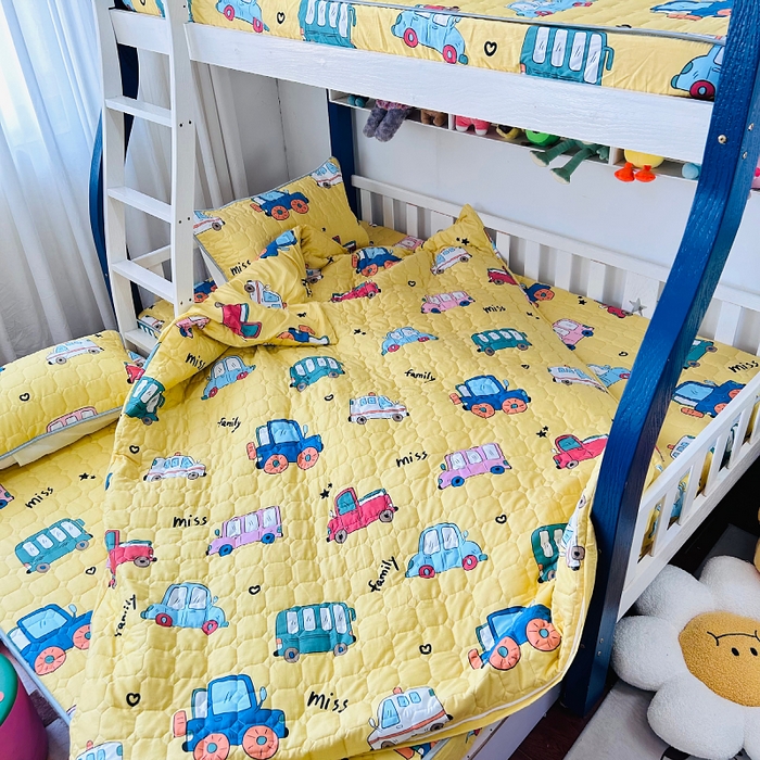 91家纺网 家纺一手货源 找家纺 小虾米 2023新款全棉卡通上下床夹棉系列被套 小汽车黄