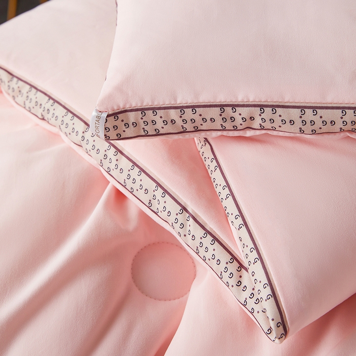 91家纺网 家纺一手货源 找家纺 丽卡家纺 2023新款亲肤舒适奶蕉绵被子被芯 吉祥豆-少女粉