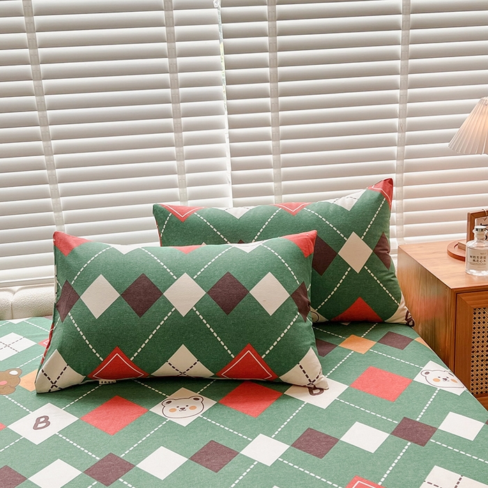 91家纺网 家纺一手货源 找家纺 芃成家纺 2023新款磨毛系列磨毛枕套 甜蜜小熊