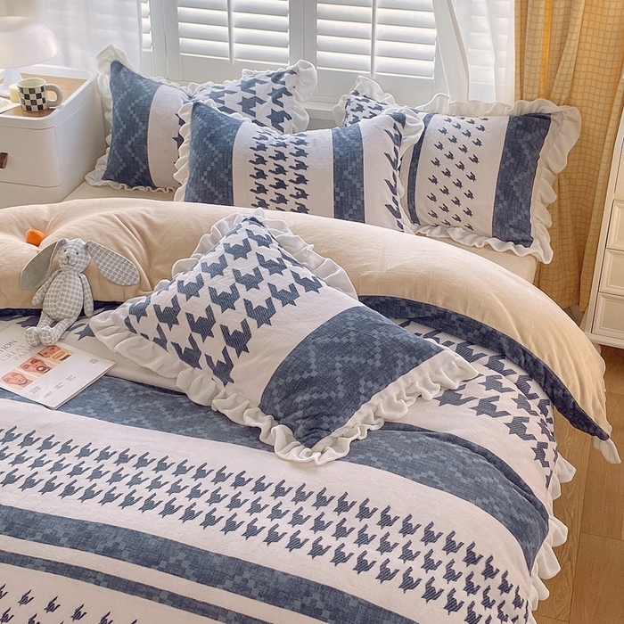 91家纺网 家纺一手货源 找家纺 宜家坊 2023新款直播韩版印花花边款牛奶绒四件套 千鸟格