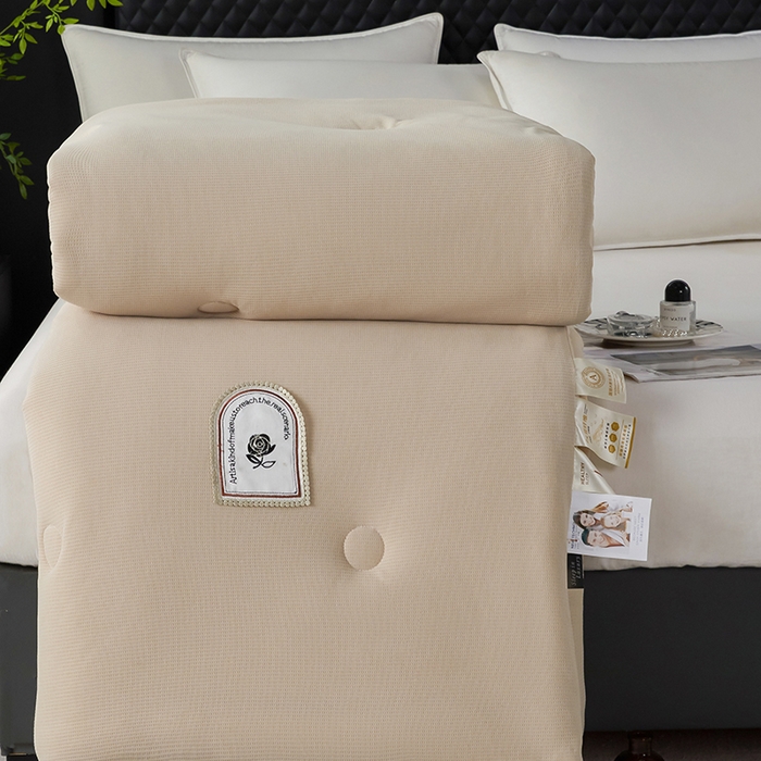 91家纺网 家纺一手货源 找家纺 丽卡家纺 2023新款A类针织棉被子被芯 英伦时尚-卡其色