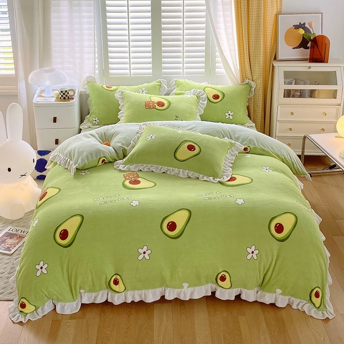 91家纺网 家纺一手货源 找家纺 宜家坊 2023新款直播韩版印花花边款牛奶绒四件套 牛油果