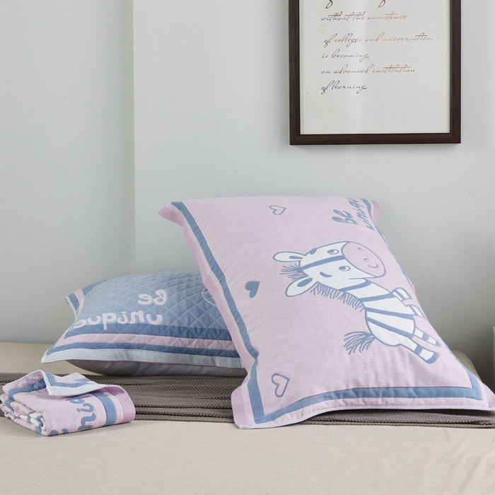 91家纺网 家纺一手货源 找家纺 朴尔-2023新款彩色糖果系列纯棉三层纱布枕巾-朴尔 奔跑的小马粉