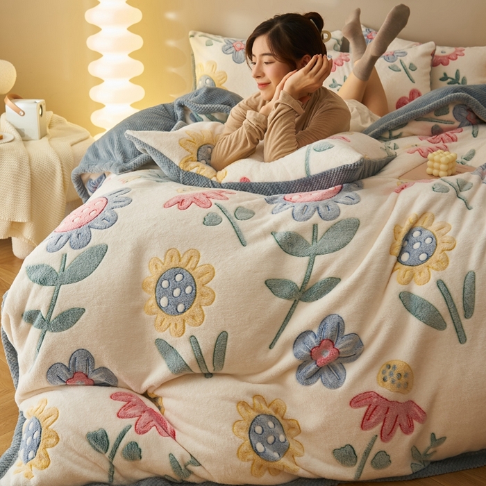 91家纺网 家纺一手货源 找家纺 21度C 2023新款雪花绒被套 向日葵