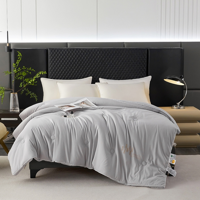 91家纺网 家纺一手货源 找家纺 丽卡家纺 2023新款亲肤舒适澳棉提花被子被芯 麦向成功-灰