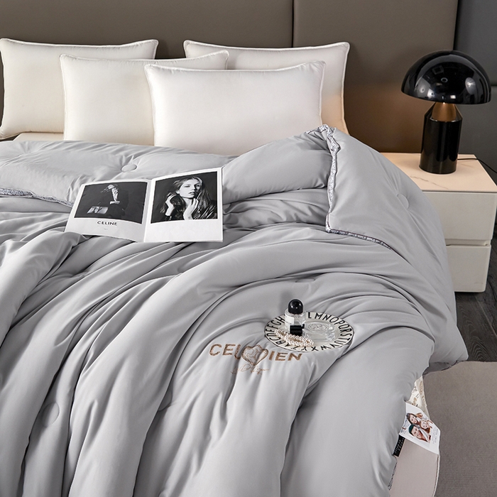 91家纺网 家纺一手货源 找家纺 丽卡家纺 2023新款亲肤舒适奶蕉绵被子被芯 吉祥豆-绅士灰