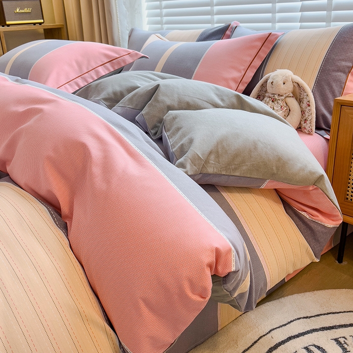 91家纺网 家纺一手货源 找家纺 芃成家纺 2023新品磨毛被套 梦幻空间-粉