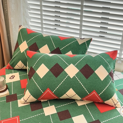 91家纺网 家纺一手货源 找家纺 芃成家纺 2023新款磨毛系列磨毛枕套 甜蜜小熊