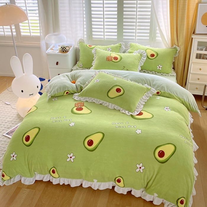 91家纺网 家纺一手货源 找家纺 宜家坊 2023新款直播韩版印花花边款牛奶绒四件套 牛油果