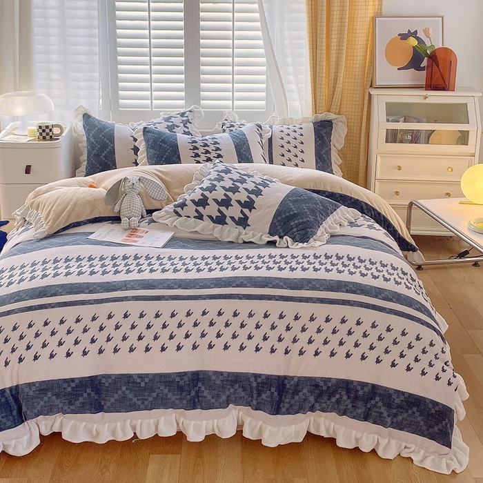 91家纺网 家纺一手货源 找家纺 宜家坊 2023新款直播韩版印花花边款牛奶绒四件套 千鸟格