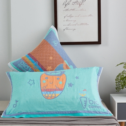 91家纺网 家纺一手货源 找家纺 朴尔-2023新款彩色糖果系列纯棉三层纱布枕巾-朴尔 调皮胡萝卜绿