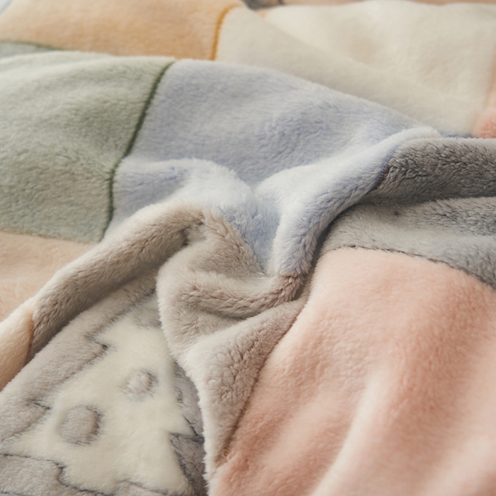 91家纺网 家纺一手货源 找家纺 21度C 2023新款雪花绒贝贝绒四件套 格子森林