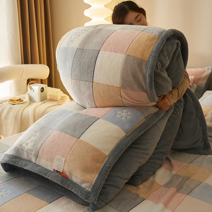 91家纺网 家纺一手货源 找家纺 21度C 2023新款雪花绒贝贝绒四件套 格子森林