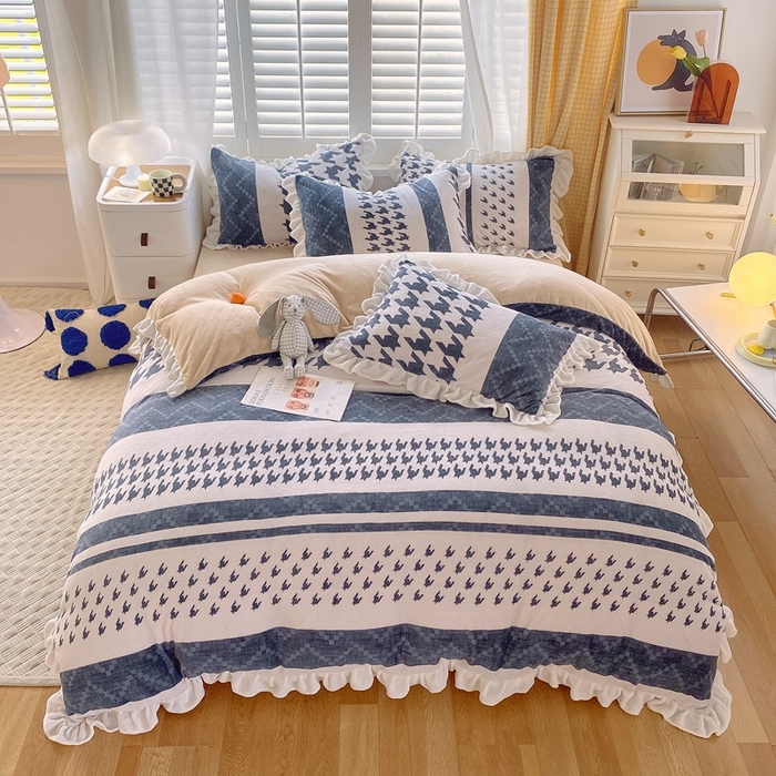 91家纺网 家纺一手货源 找家纺 宜家坊 2023新款直播韩版印花花边款牛奶绒四件套 千鸟格