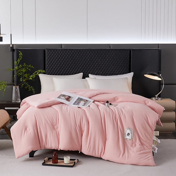 91家纺网 家纺一手货源 找家纺 丽卡家纺 2023新款A类针织棉被子被芯 英伦时尚-豆沙粉