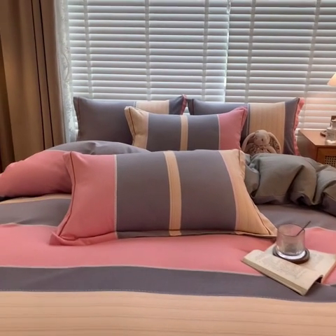 91家纺网 家纺一手货源 找家纺 芃成家纺 2023新款磨毛四件套 梦幻空间-粉