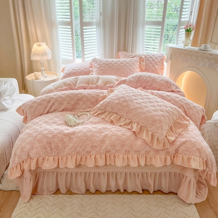 91家纺网 家纺一手货源 找家纺 （总）乐朵家居 2025秋冬 甜心小姐 床单款夹棉床盖四件套