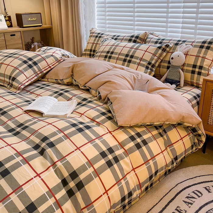 91家纺网 家纺一手货源 找家纺 芃成家纺 2023新品磨毛被套 经典格-棕