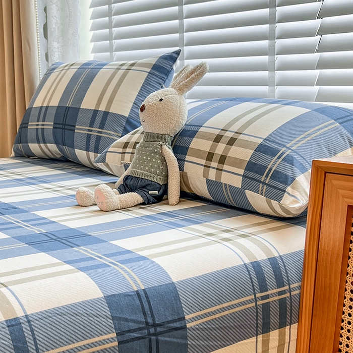 91家纺网 家纺一手货源 找家纺 芃成家纺 2023新款磨毛系列磨毛枕套 简约格-蓝