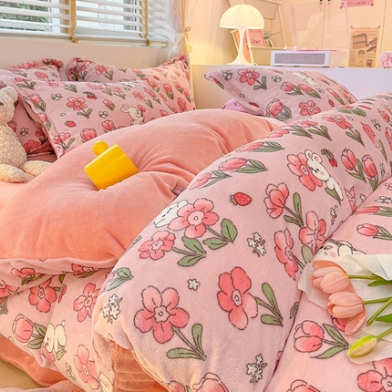 91家纺网 家纺一手货源 找家纺 （总）佰亿莱 2025直播新款印花小清新法莱绒牛奶绒四件套