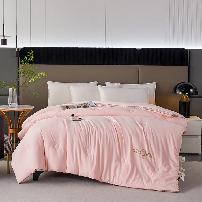 91家纺网 家纺一手货源 找家纺 （总）丽卡家纺 2023新款亲肤舒适奶蕉绵被子被芯