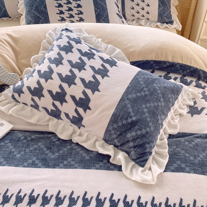 91家纺网 家纺一手货源 找家纺 宜家坊 2023新款直播韩版印花花边款牛奶绒四件套 千鸟格