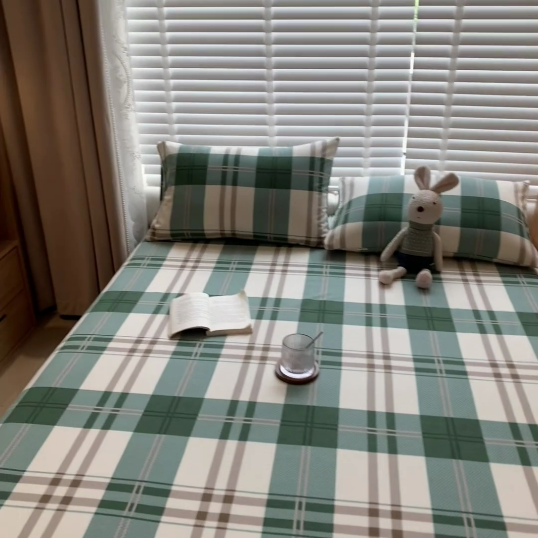 91家纺网 家纺一手货源 找家纺 芃成家纺 2023磨毛单床单 简约格-绿