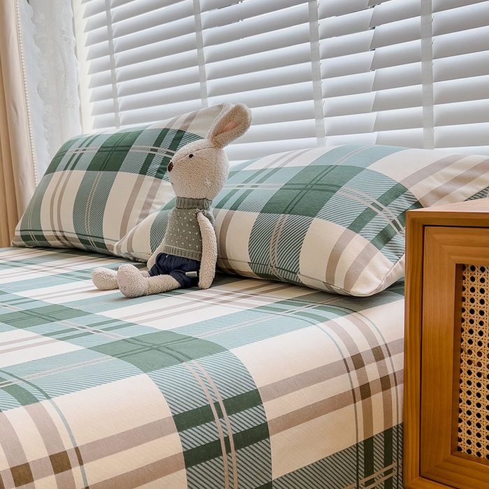 91家纺网 家纺一手货源 找家纺 芃成家纺 2023新款磨毛系列磨毛枕套 简约格-绿