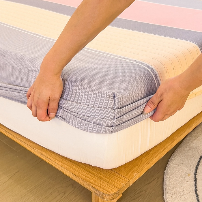 91家纺网 家纺一手货源 找家纺 芃成家纺 2023新款磨毛单床笠 梦幻空间-粉