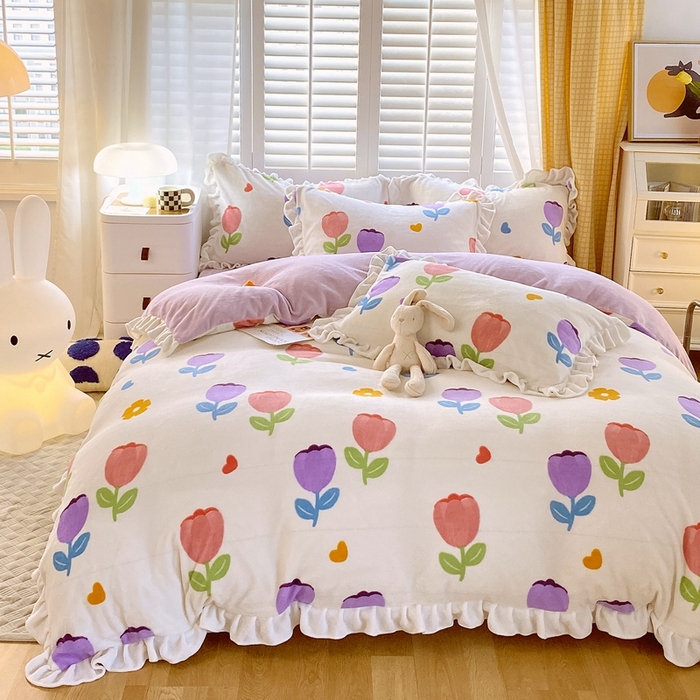 91家纺网 家纺一手货源 找家纺 宜家坊 2023新款直播韩版印花花边款牛奶绒四件套 郁金香