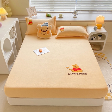 91家纺网 家纺一手货源 找家纺 （总）丽美人家纺 2023新款迪斯尼牛奶绒毛巾绣床笠系列