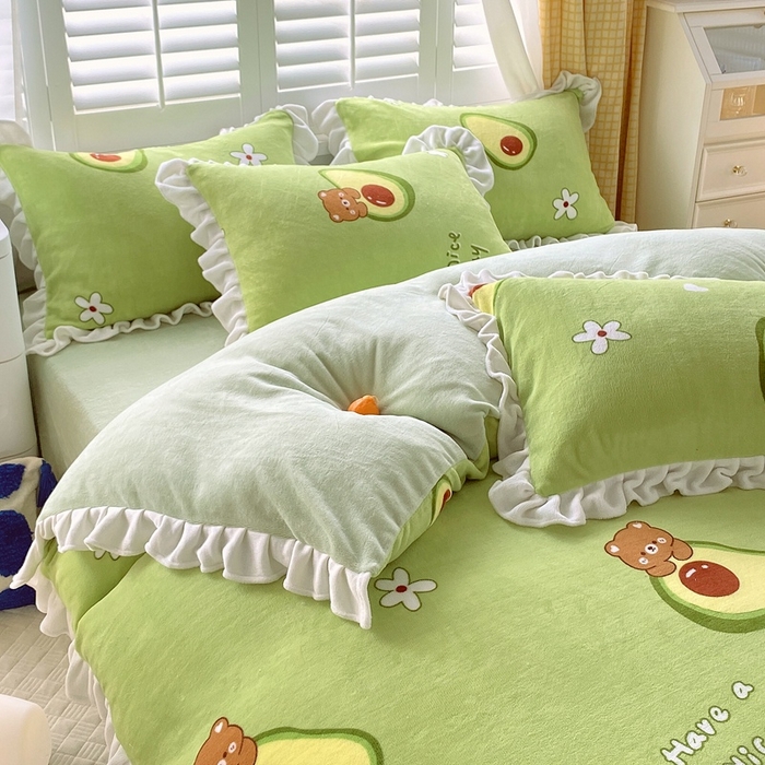 91家纺网 家纺一手货源 找家纺 宜家坊 2023新款直播韩版印花花边款牛奶绒四件套 牛油果