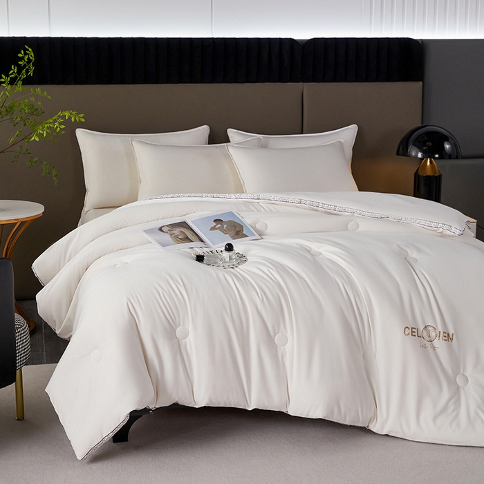 91家纺网 家纺一手货源 找家纺 丽卡家纺 2023新款亲肤舒适奶蕉绵被子被芯 吉祥豆-珍珠白