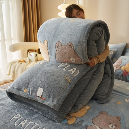 91家纺网 家纺一手货源 找家纺 21度C 2023新款雪花绒被套 情侣小熊