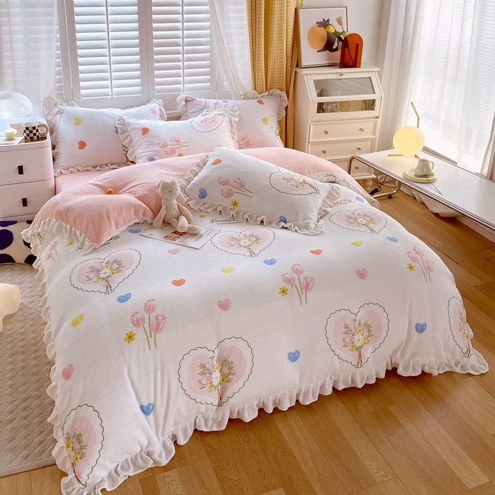 91家纺网 家纺一手货源 找家纺 宜家坊 2023新款直播韩版印花花边款牛奶绒四件套 告白