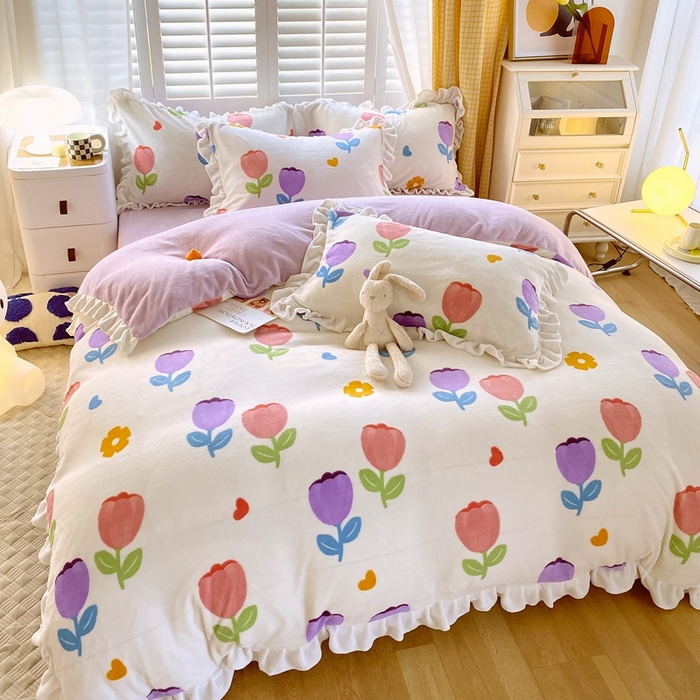 91家纺网 家纺一手货源 找家纺 宜家坊 2023新款直播韩版印花花边款牛奶绒四件套 郁金香