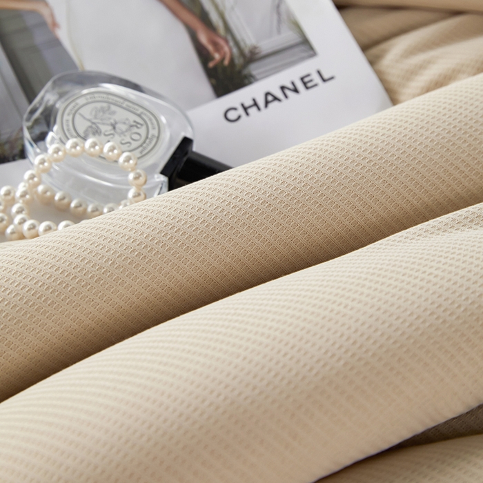 91家纺网 家纺一手货源 找家纺 丽卡家纺 2023新款A类针织棉被子被芯 英伦时尚-卡其色