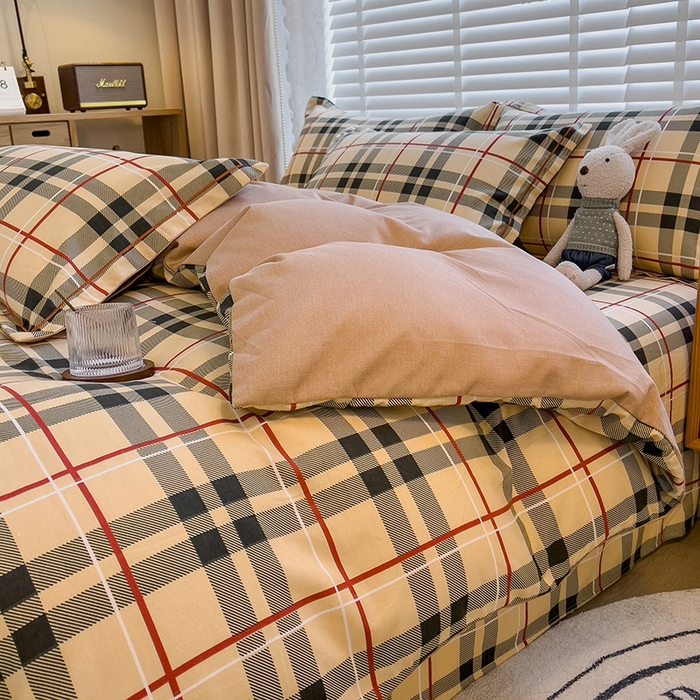 91家纺网 家纺一手货源 找家纺 芃成家纺 2023新品磨毛被套 经典格-棕