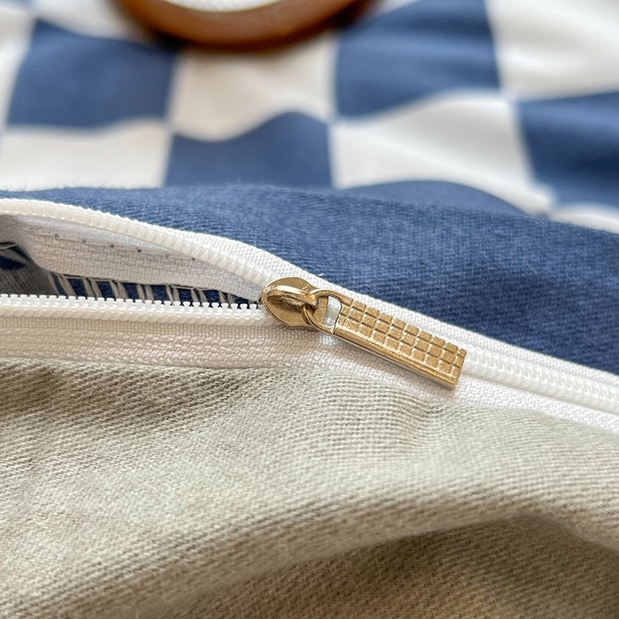 91家纺网 家纺一手货源 找家纺 芃成家纺 2023新款磨毛四件套 字母格