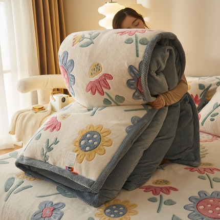 91家纺网 家纺一手货源 找家纺 21度C 2023新款雪花绒被套 向日葵