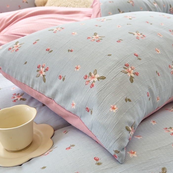 91家纺网 家纺一手货源 找家纺 梦莱斯 2023新款小竺棉印花四件套 花溪蓝