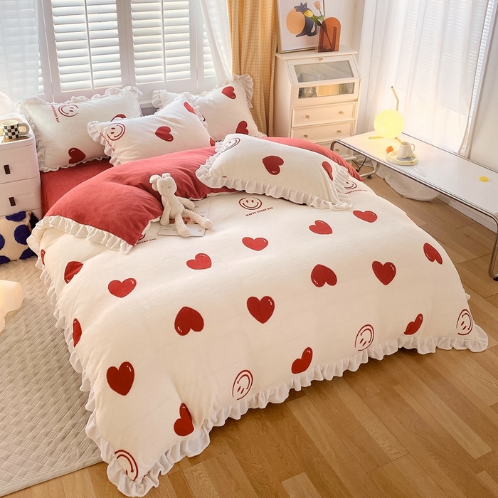 91家纺网 家纺一手货源 找家纺 宜家坊 2023新款直播韩版印花花边款牛奶绒四件套 一见倾心