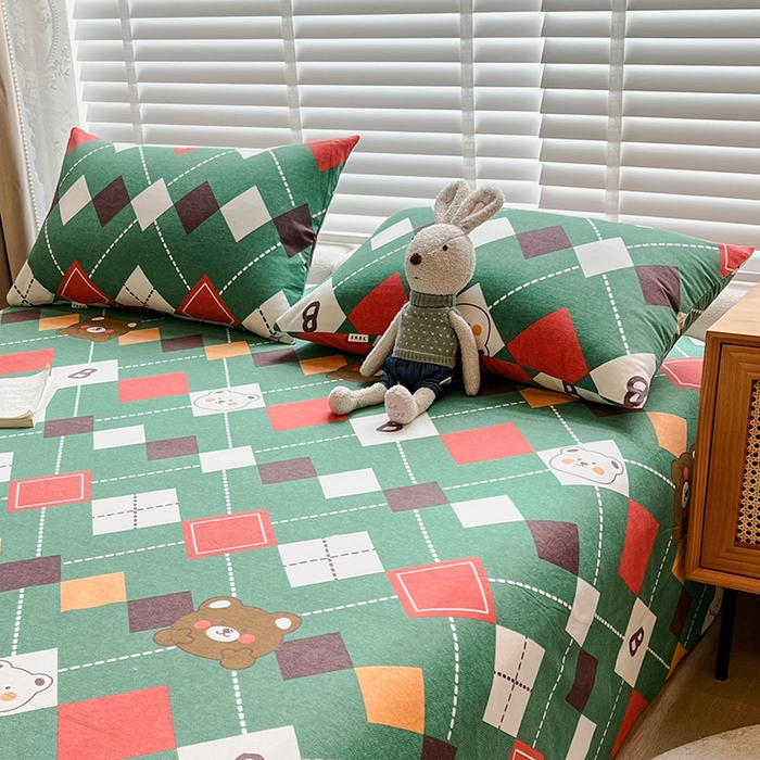 91家纺网 家纺一手货源 找家纺 芃成家纺 2023新款磨毛系列磨毛枕套 甜蜜小熊