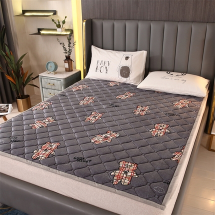 91家纺网 家纺一手货源 找家纺 （总）东宇 2024年新款A类抗菌牛奶绒大床加厚床垫
