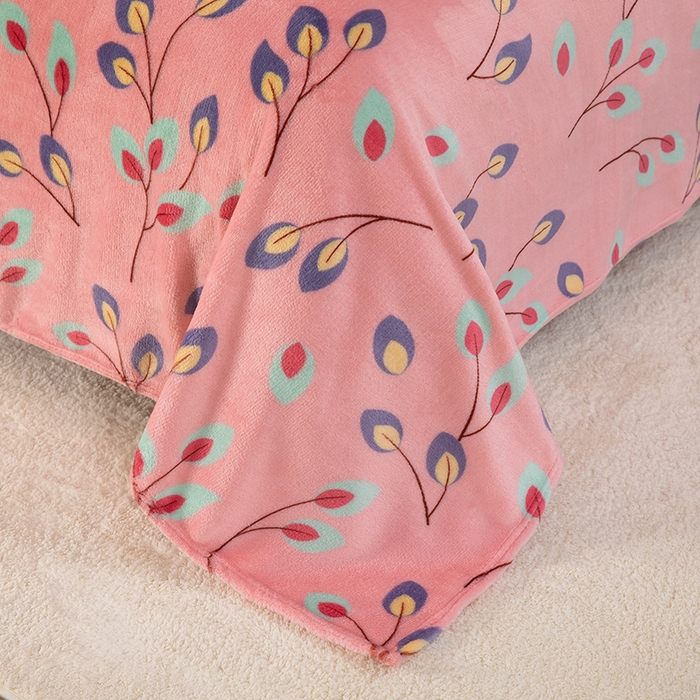 91家纺网 家纺一手货源 找家纺 侨鑫 2023新款云貂绒毛毯 孔雀羽