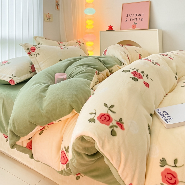 91家纺网 家纺一手货源 找家纺 呗旺鹿 2023新款加厚高克重印花牛奶绒四件套直播爆款 花开