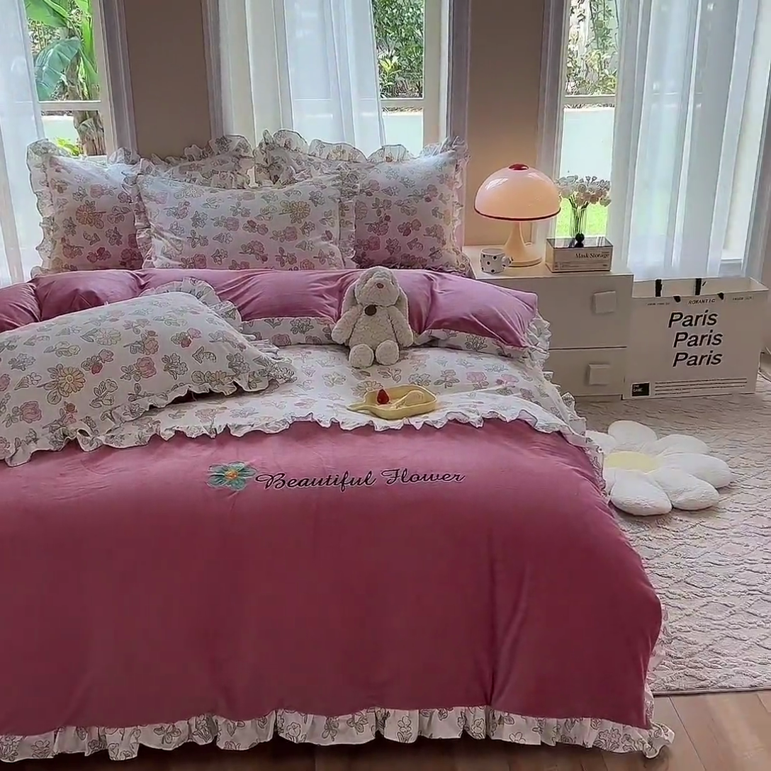 91家纺网 家纺一手货源 找家纺 绒兔兔 2023新款双层纱棉加牛奶绒四件套 绒-唯美