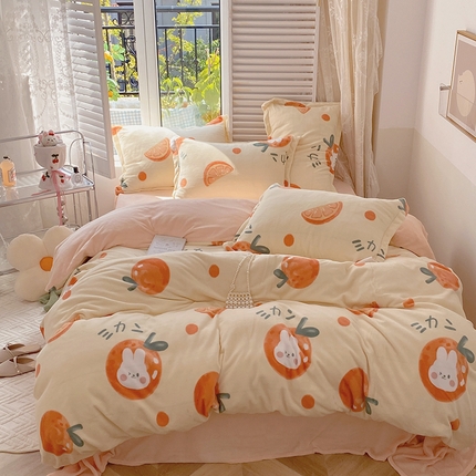 91家纺网 家纺一手货源 找家纺  2023新款牛奶绒卡通印花四件套 元气橙橙