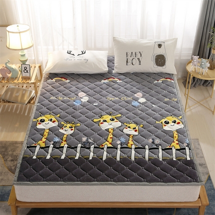 91家纺网 家纺一手货源 找家纺 （总）东宇 2024年新款A类抗菌牛奶绒大床加厚床垫